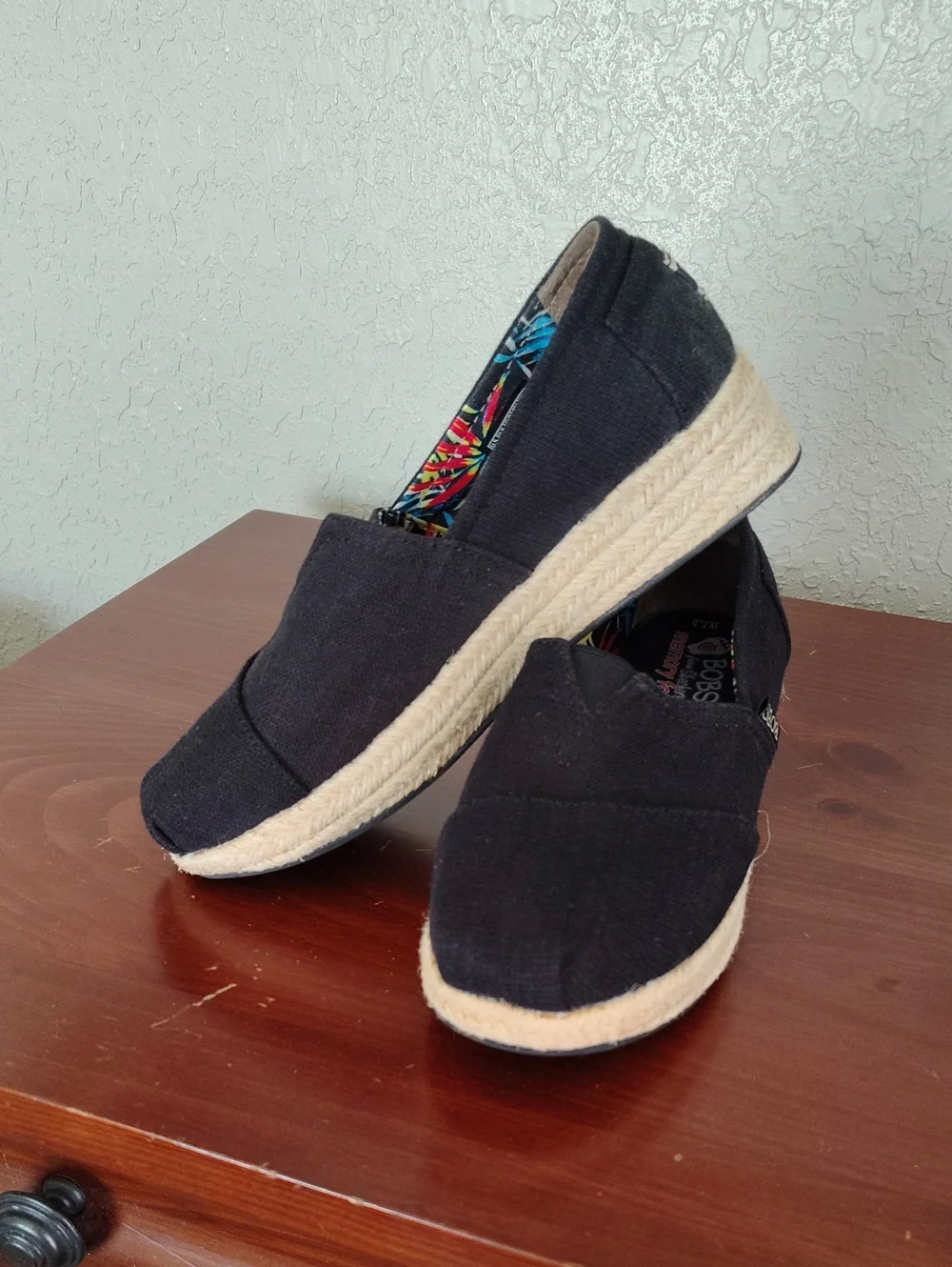 Bobs Espadrille Slip On Black Canvas Wedge 7.5